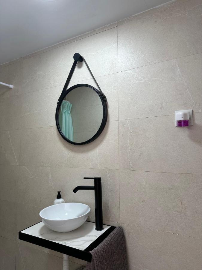 Malaga Inn Apartaments Екстериор снимка
